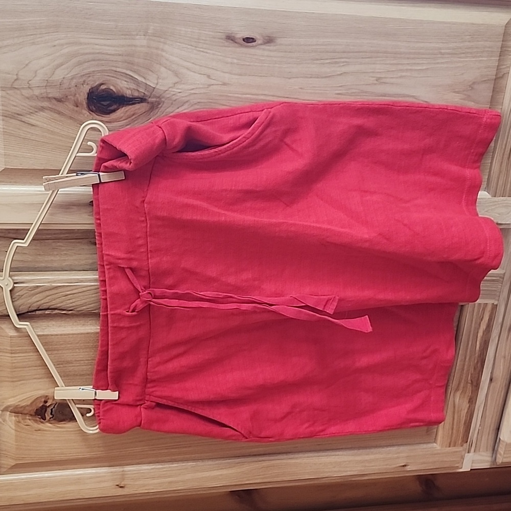 Red elastic waist skirt